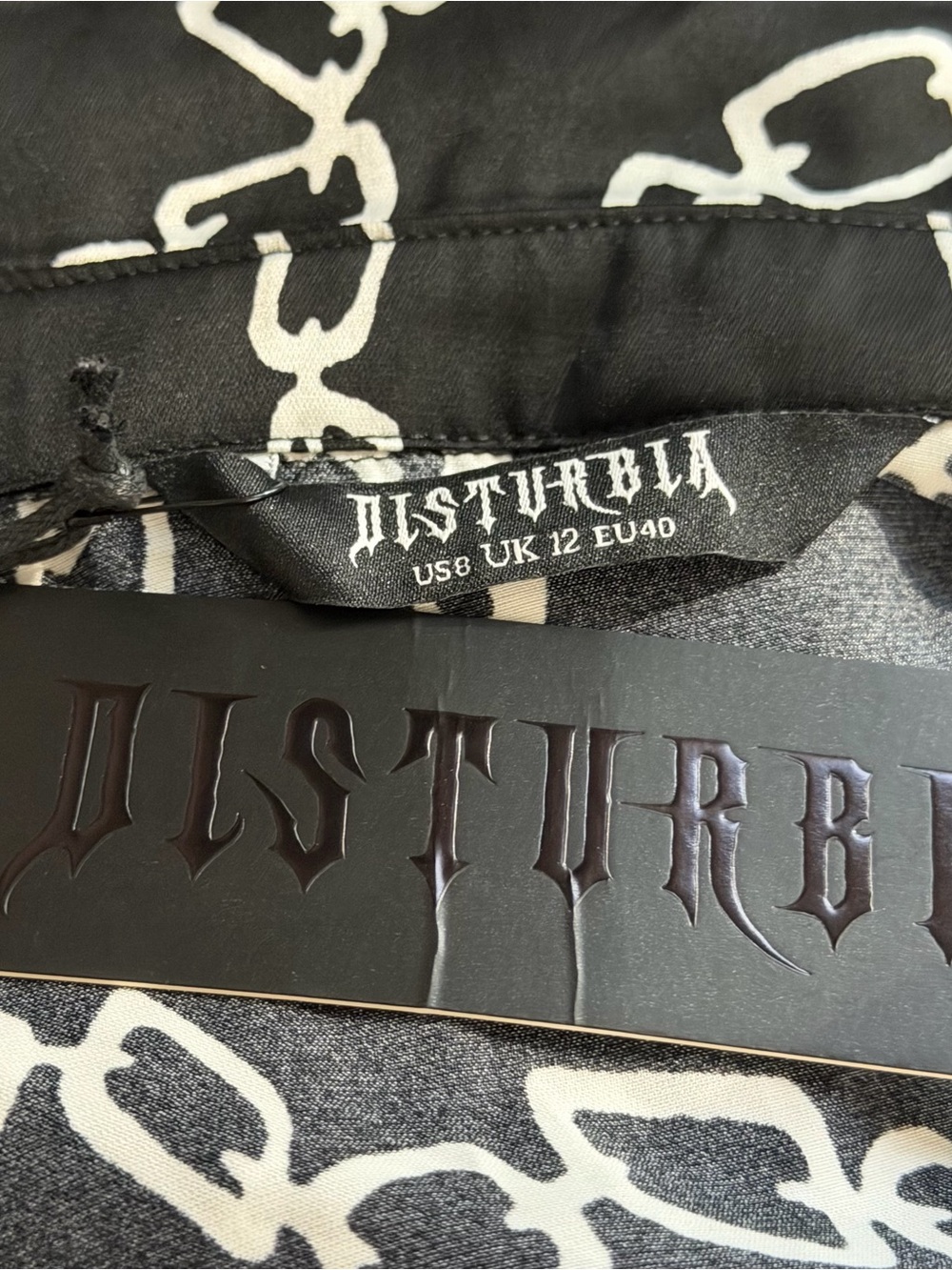 Disturbia | Lovelock Black White Chain Print Button Oversized Midi Dress New - Picture 8 of 10